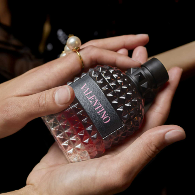 Valentino Born in Roma Intense Uomo Eau de Parfum Erkek 100 ml