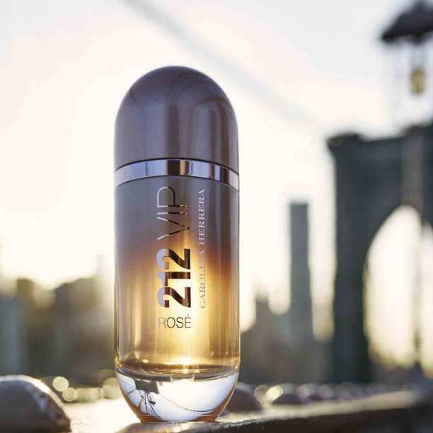 Carolina Herrera 212 VIP Rosé - Eau de Parfum Kadın 80 ml
